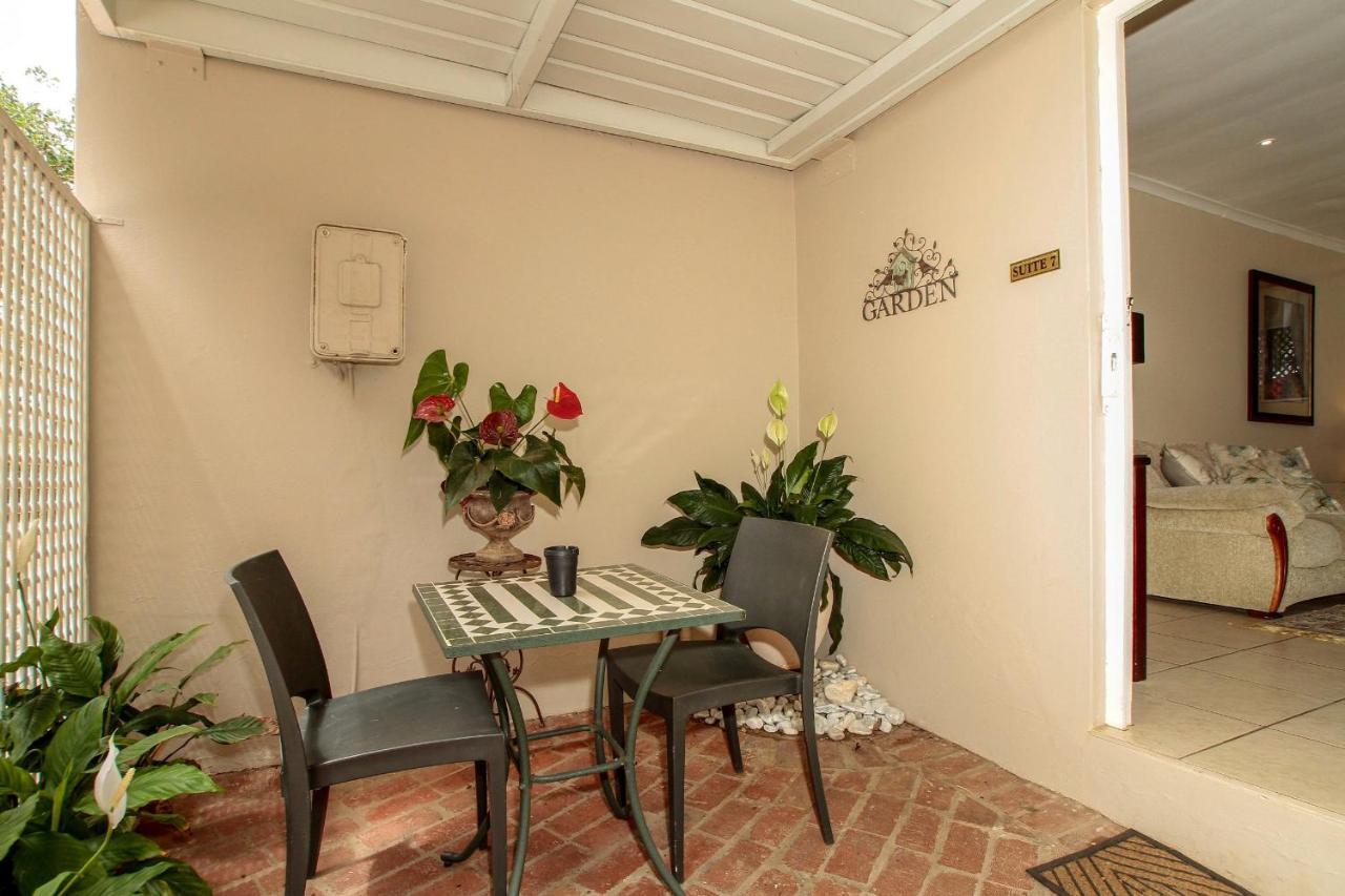 דורבן Chartwell Guest House מראה חיצוני תמונה