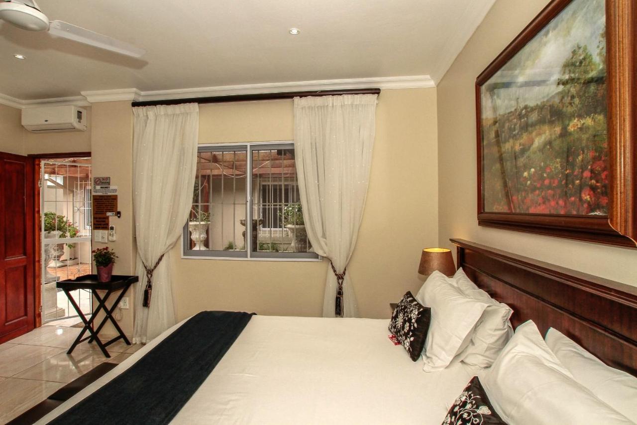 דורבן Chartwell Guest House מראה חיצוני תמונה