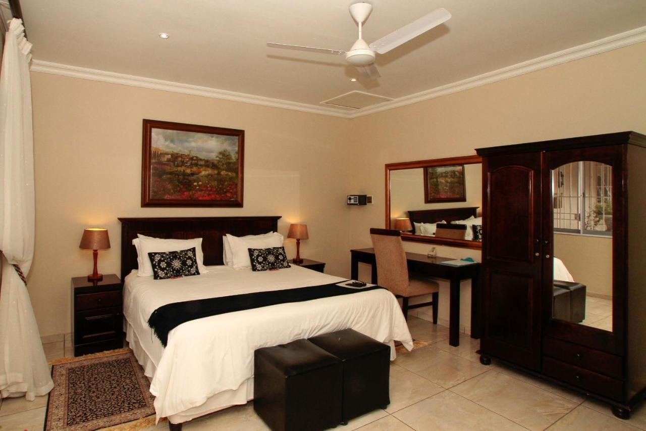 דורבן Chartwell Guest House מראה חיצוני תמונה