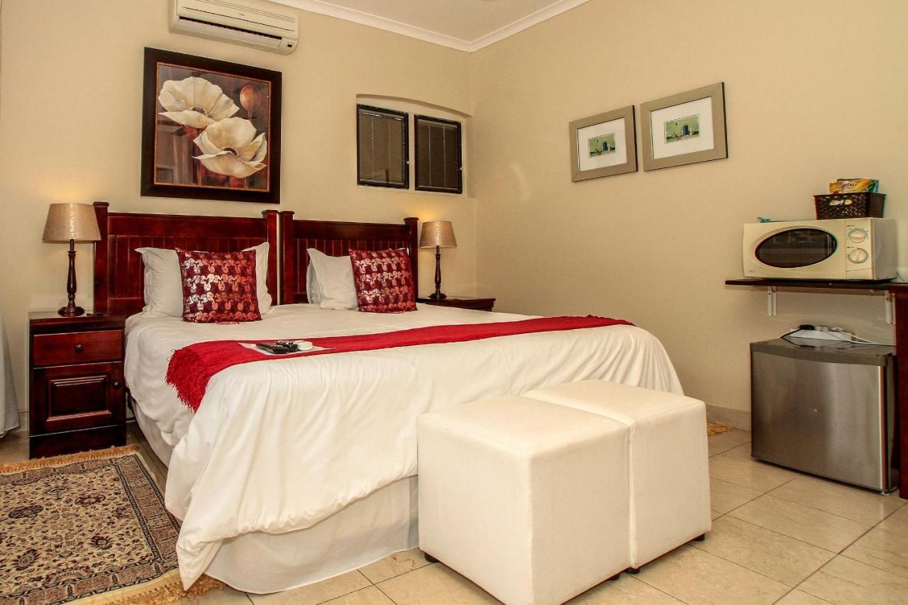 דורבן Chartwell Guest House מראה חיצוני תמונה
